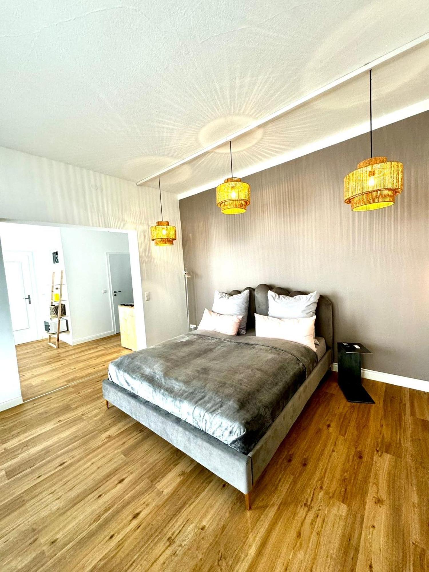 Room107 Im Herzen Von Ma Seckenheim Mannheim Bagian luar foto